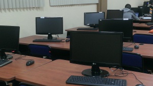 imagen de un laboratorio de computo